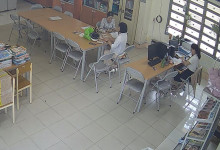 Let's watch the teacher dipping shoeplay in her office 14