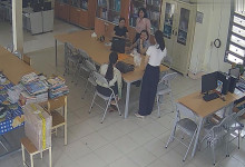 Let's watch the teacher dipping shoeplay in her office 23