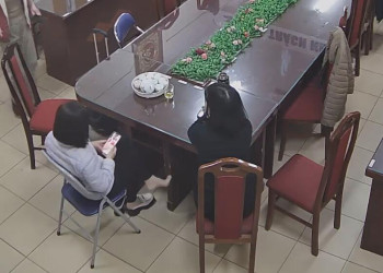 The teacher dipping and shoeplay after class in her office 43