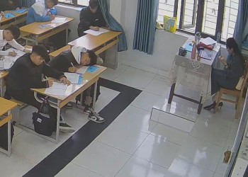 Our teacher shoeplay queen in black heels back again 5