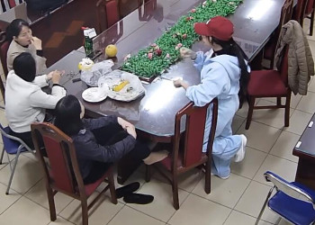 The teacher dangling and shoeplay after class in her office 48