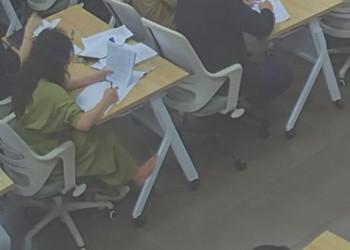 I wish she in nylon next time 34