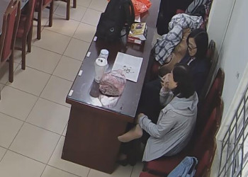 The teacher dangling and shoeplay after class in her office 51