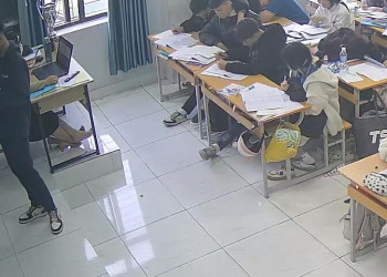 I wish she in nylon next time 48