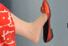 The lady in red heels great dangling shoeplay 