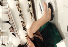 The hot girl buying shoes in the shoe store 6