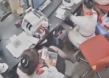 The jewelry store hostess manager show us her cute feet 22