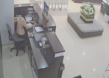 The jewelry store cashier candid shoeplay under the table 2