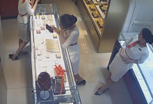 The jewelry store hostess with glasses will be the new shoeplay queen 3