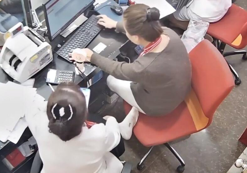 The jewelry store hostess manager show us her cute feet 27