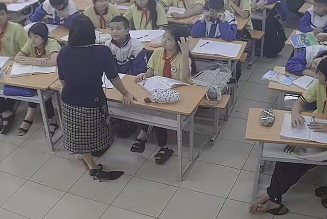 The new teacher shoeplay queen is here 14