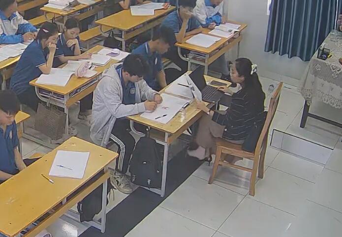 That's great! Our teacher shoeplay queen's leg has recovered 2