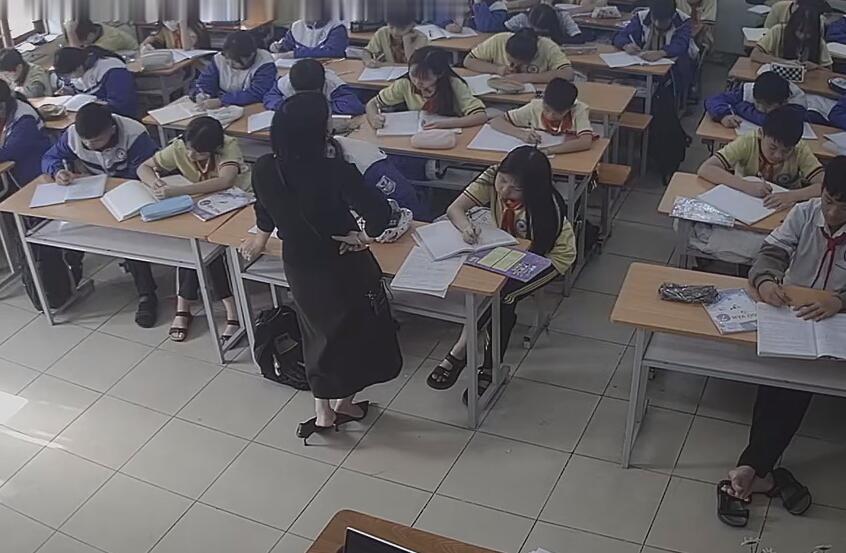 The new teacher shoeplay queen is here 16