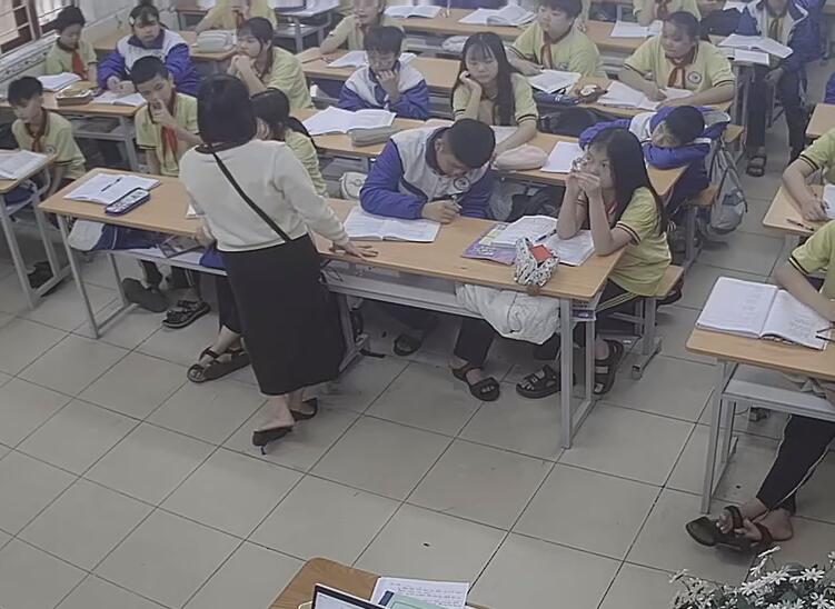 The new teacher shoeplay queen is here 18