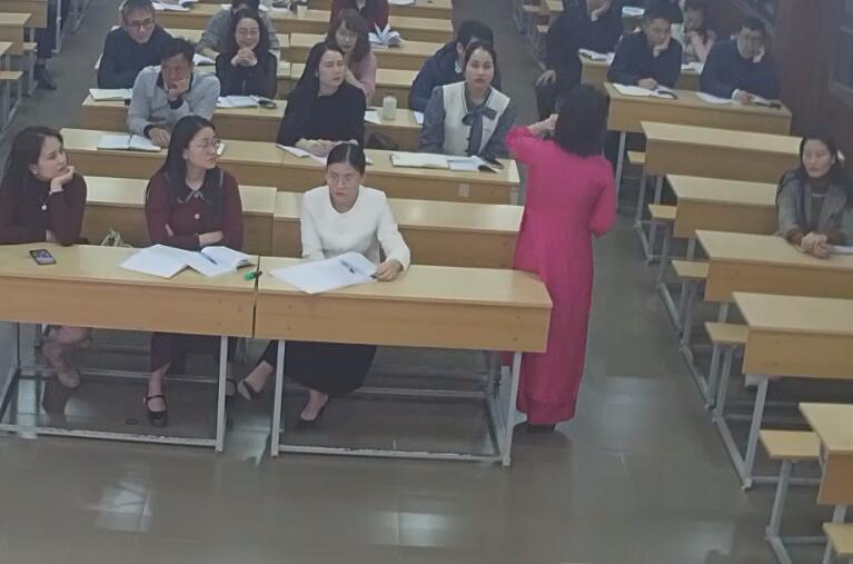 I wish she in nylon next time 24